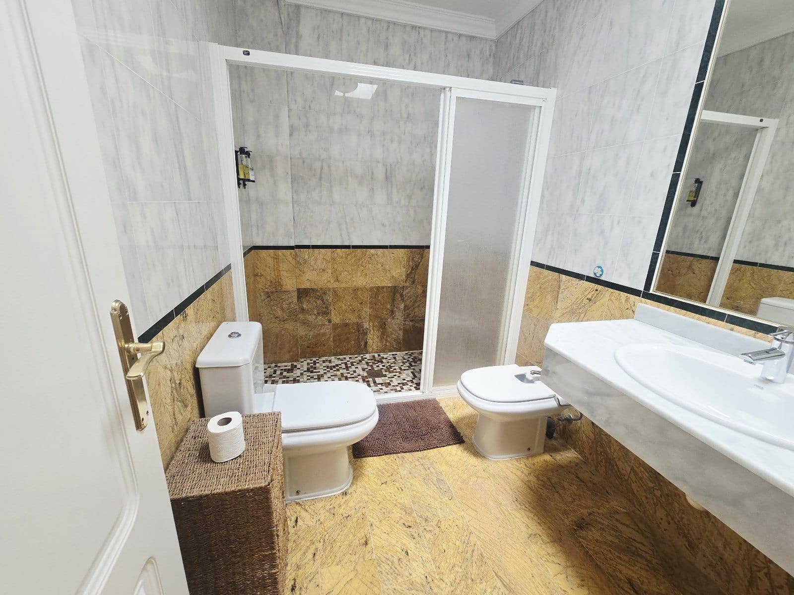 4 bedroom Flat for sale in Mojacar with pool garage - € 435,000 (Ref: 9996244)
