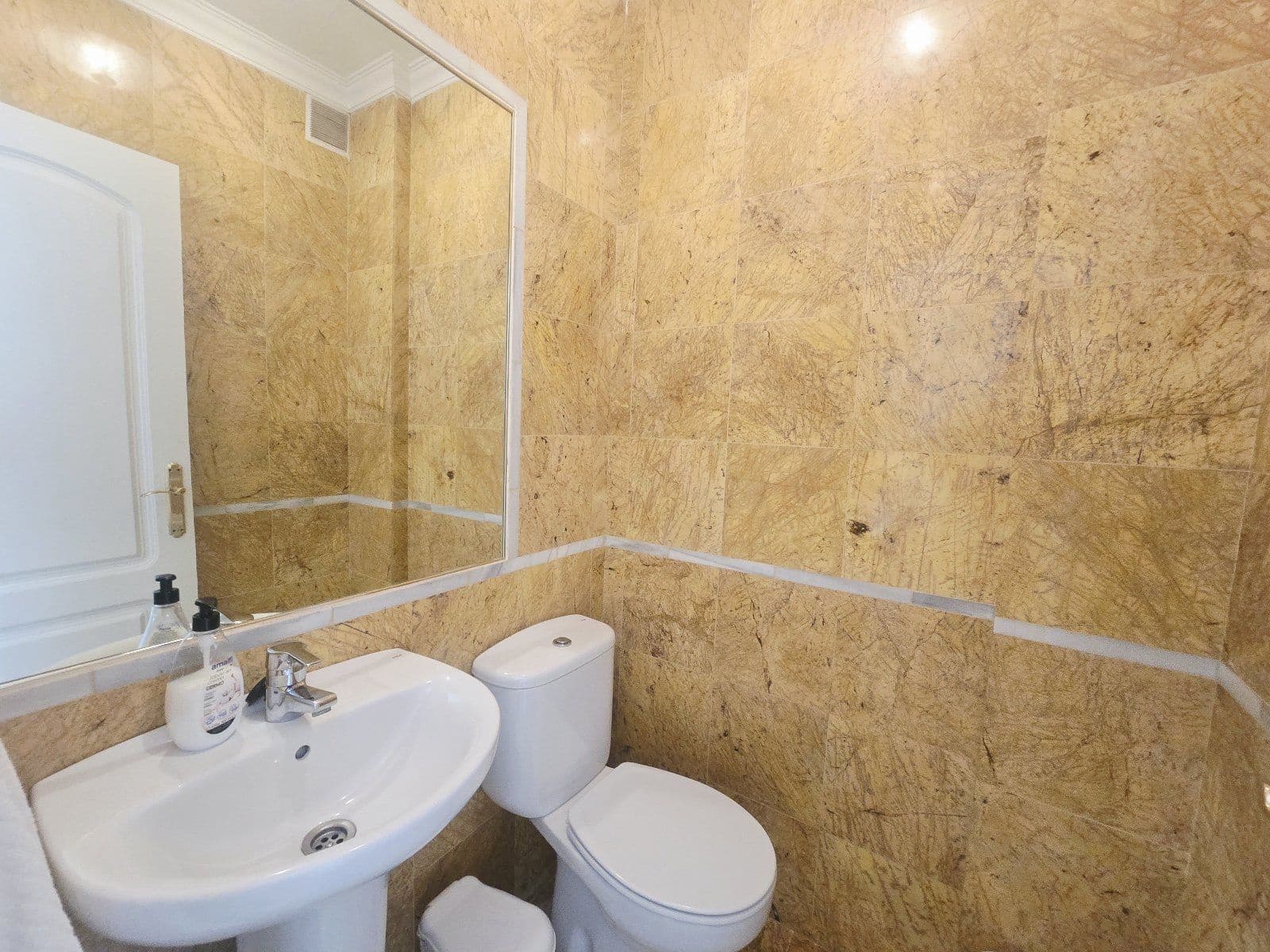 4 bedroom Flat for sale in Mojacar with pool garage - € 435,000 (Ref: 9996244)