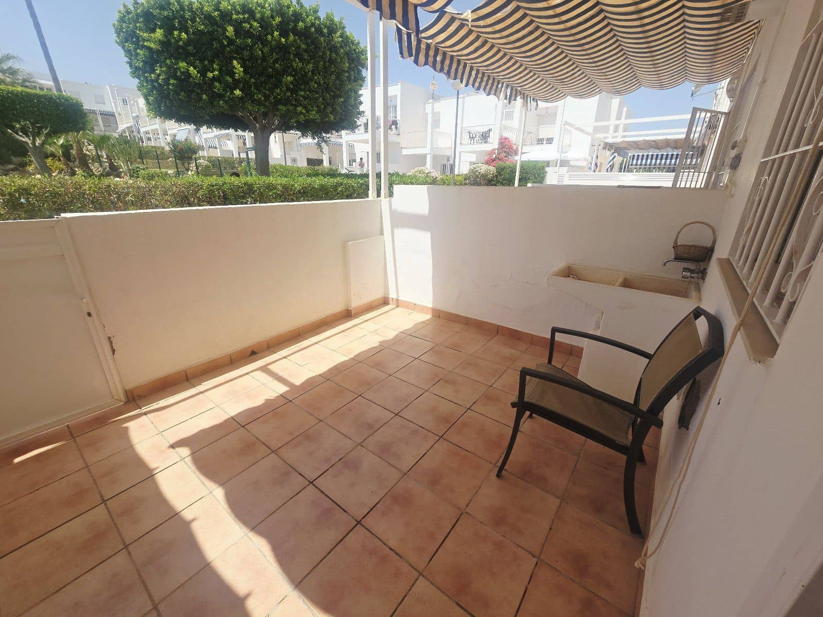 4 bedroom Flat for sale in Mojacar with pool garage - € 435,000 (Ref: 9996244)