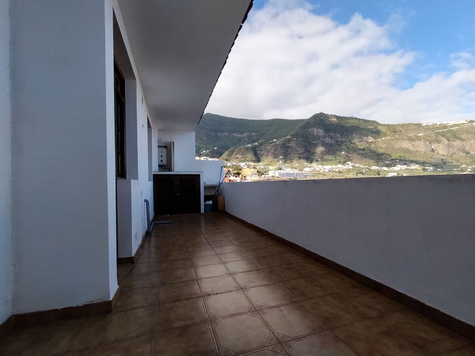 Piso de 3 habitaciones en Los Realejos en venta con garaje - 250.000 € (Ref: 10012602)