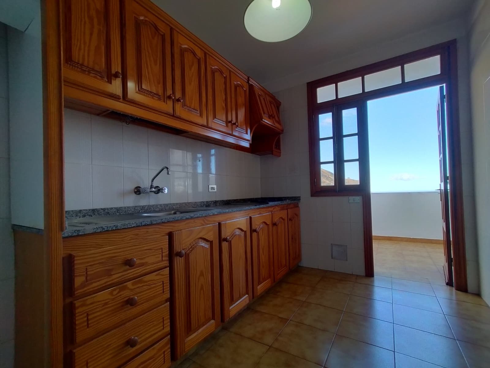 Piso de 3 habitaciones en Los Realejos en venta con garaje - 250.000 € (Ref: 10012602)