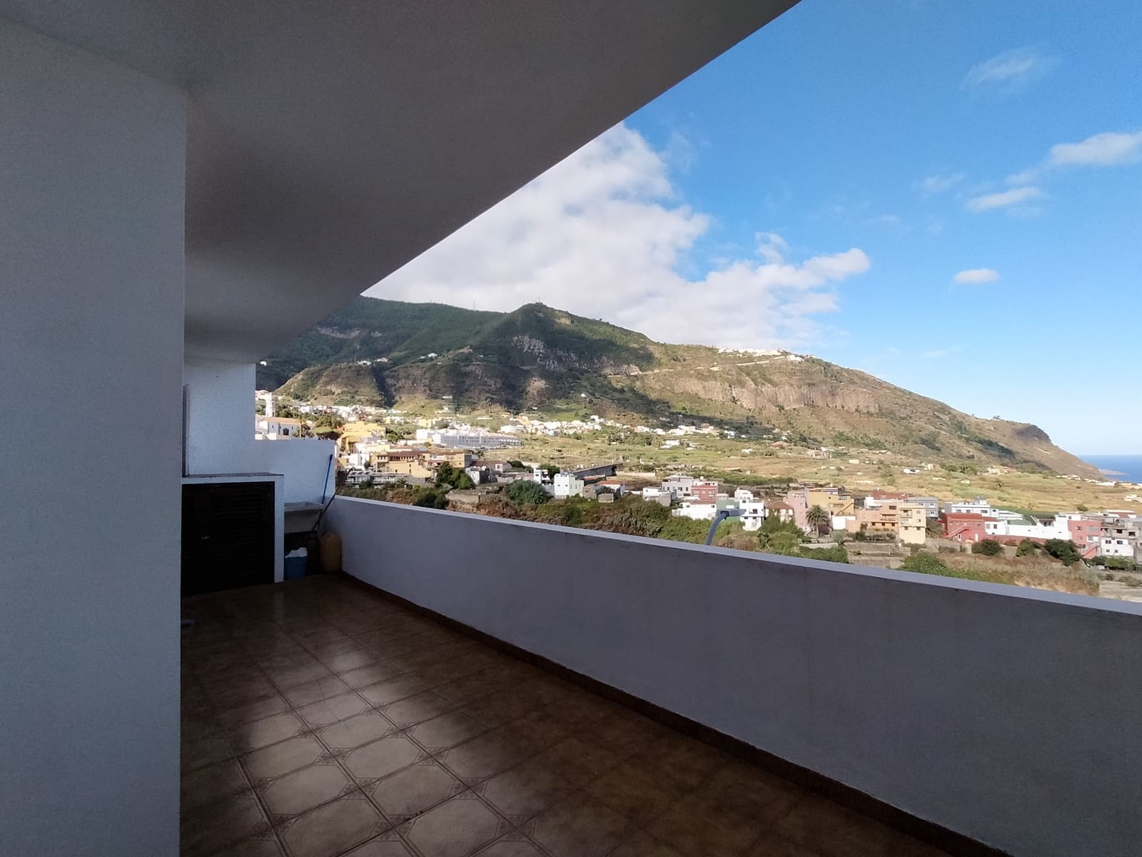 Piso de 3 habitaciones en Los Realejos en venta con garaje - 250.000 € (Ref: 10012602)