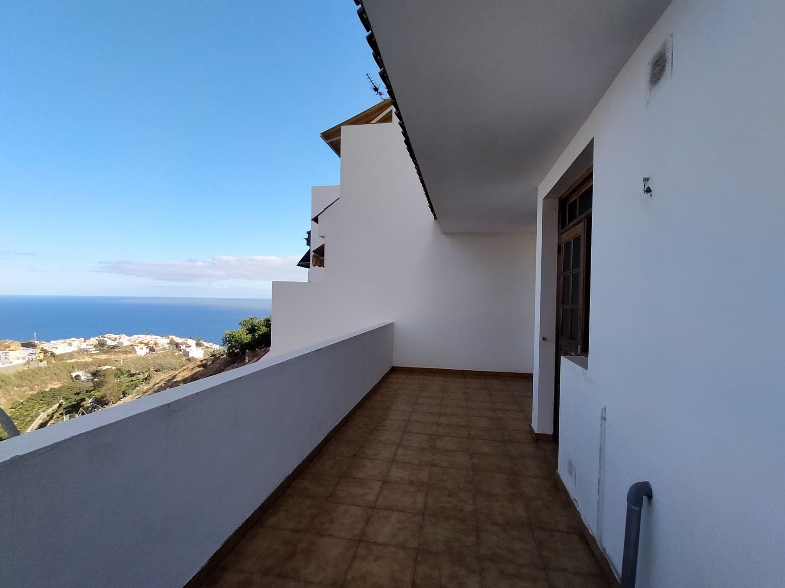 Piso de 3 habitaciones en Los Realejos en venta con garaje - 250.000 € (Ref: 10012602)