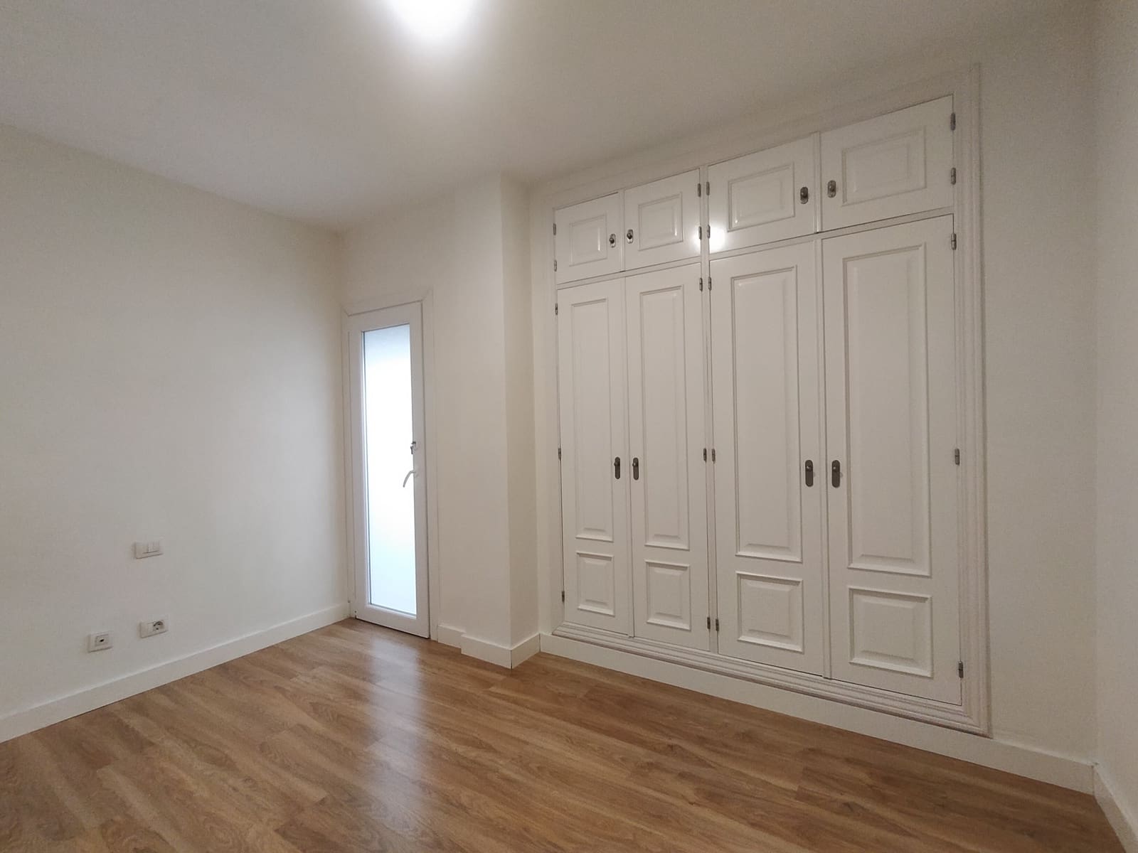 2 slaapkamer Flat te huur in Santa Cruz de Tenerife met garage - € 800 (Ref: 9417428)