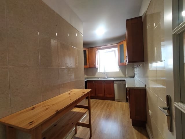 2 makuuhuone Asunto vuokrattavana paikassa Camino del Hierro, Santa Cruz de Tenerife mukana 
autotalli - 800 € (Ref: 9417428)