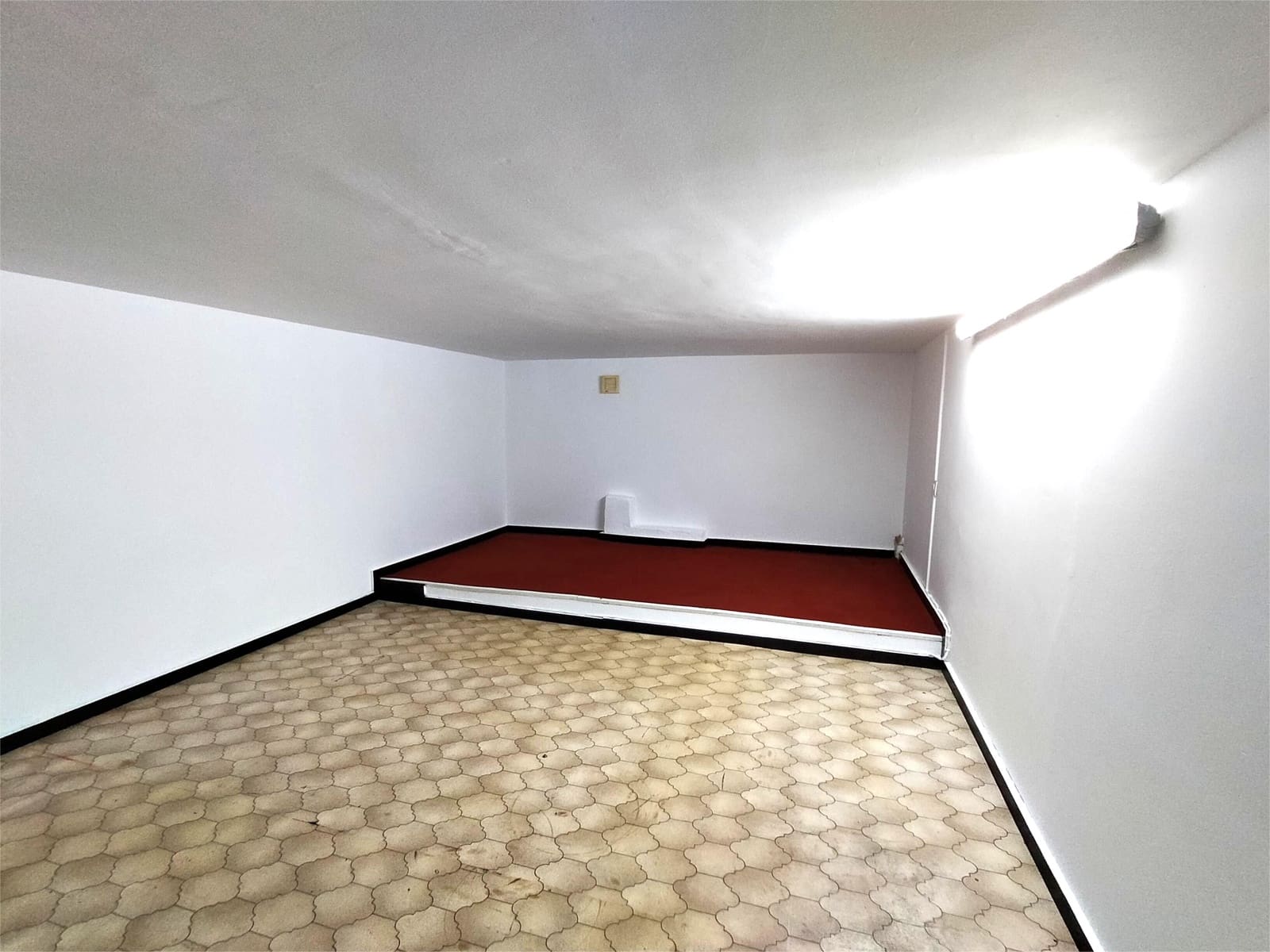 Shop for sale in Los Realejos - € 98,000 (Ref: 9920902)