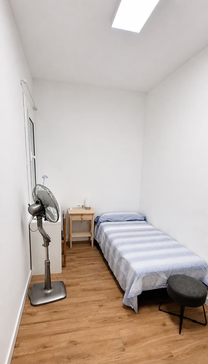 4 soveværelse Lejlighed til salg i Barcelona by - € 370.000 (Ref: 9965655)