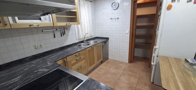 4 soveværelse Lejlighed til salg i Navas, Barcelona by - € 370.000 (Ref: 9965655)