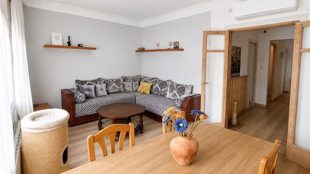 4 soveværelse Lejlighed til salg i Navas, Barcelona by - € 370.000 (Ref: 9965655)