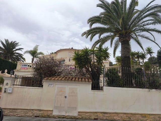 2 soveværelse Villa til salg i Denia med swimmingpool garage - € 690.000 (Ref: 9672416)