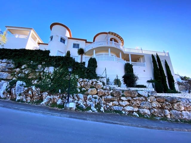 6 soverom Villa til salgs i Monte Solana, Pedreguer med svømmebasseng - € 650 000 (Ref: 9828065)