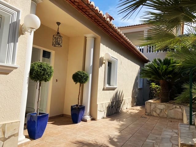 6 soverom Villa til salgs i Monte Solana, Pedreguer med svømmebasseng - € 650 000 (Ref: 9828065)