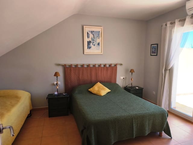 2 Zimmer Strandapartment zu verkaufen in Denia mit Pool Garage - 295.000 € (Ref: 9861154)