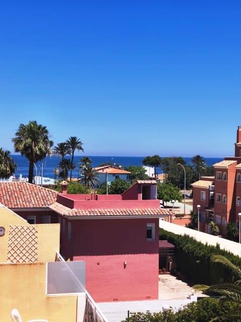 2 Zimmer Strandapartment zu verkaufen in Denia mit Pool Garage - 295.000 € (Ref: 9861154)