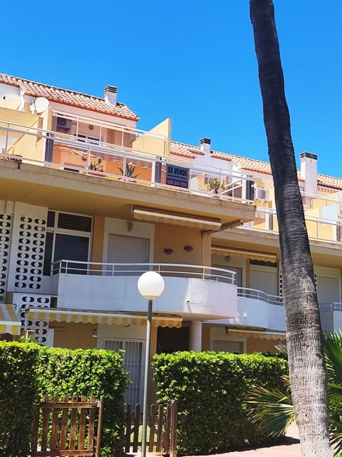 2 Zimmer Strandapartment zu verkaufen in Denia mit Pool Garage - 295.000 € (Ref: 9861154)