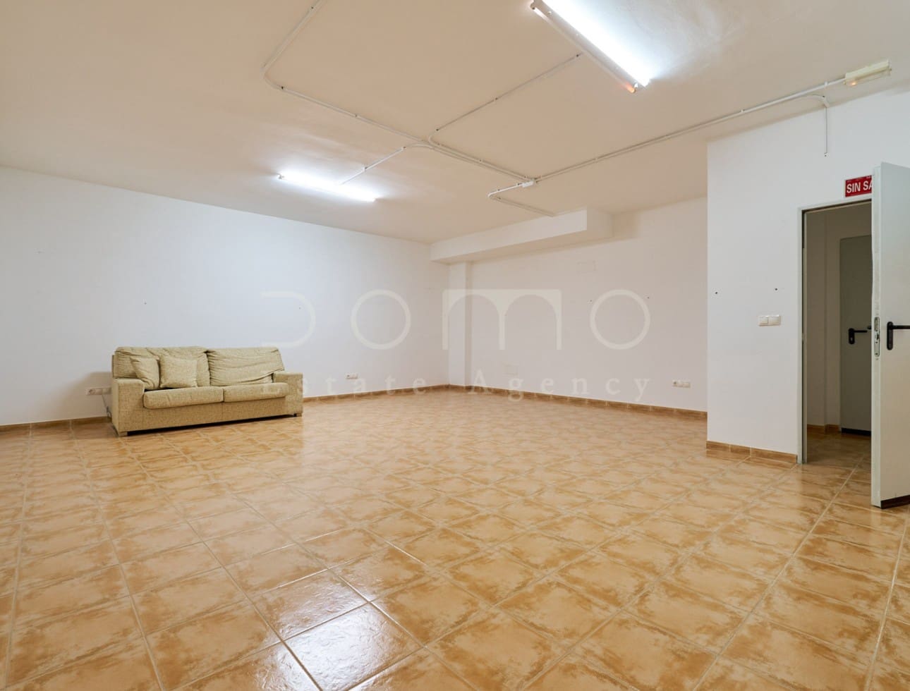 Gewerbe zu vermieten in Vera mit Garage - 700 € (Ref: 10140327)