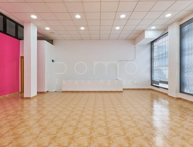 Gewerbe zu vermieten in Vera Ciudad, Vera mit Garage - 700 € (Ref: 10140327)