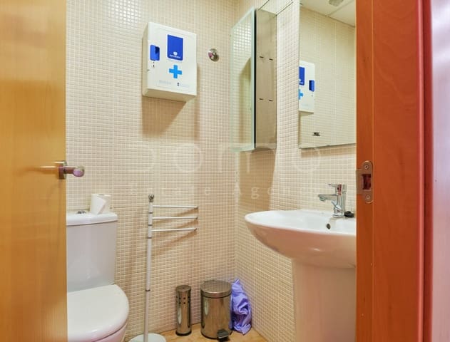 Gewerbe zu vermieten in Vera Ciudad, Vera mit Garage - 700 € (Ref: 10140327)
