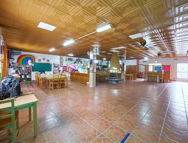 9 soveværelse Erhverv til salg i Los Gallardos med swimmingpool - € 385.000 (Ref: 8511050)