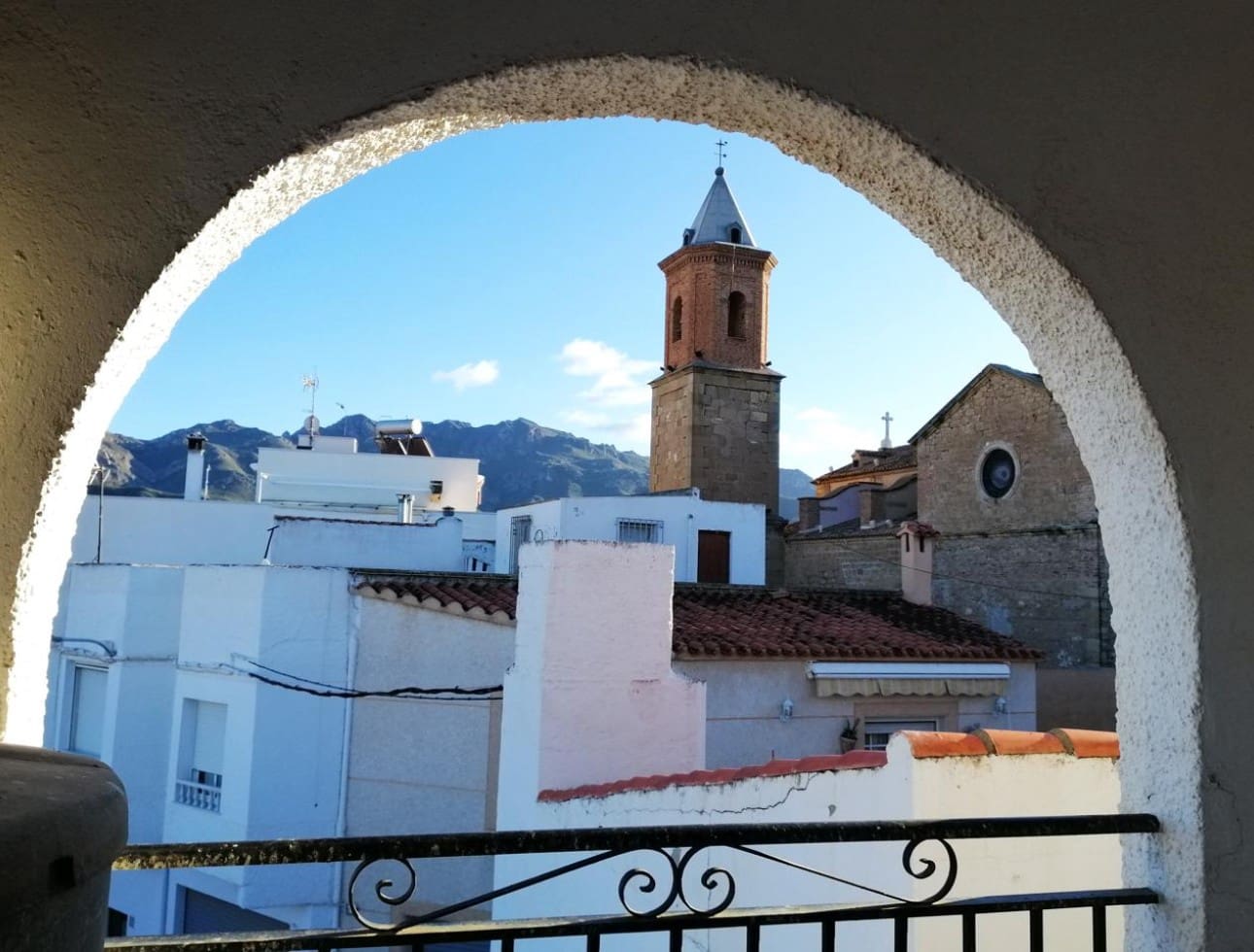 6 bedroom Villa for sale in Turre - € 160,000 (Ref: 8511071)