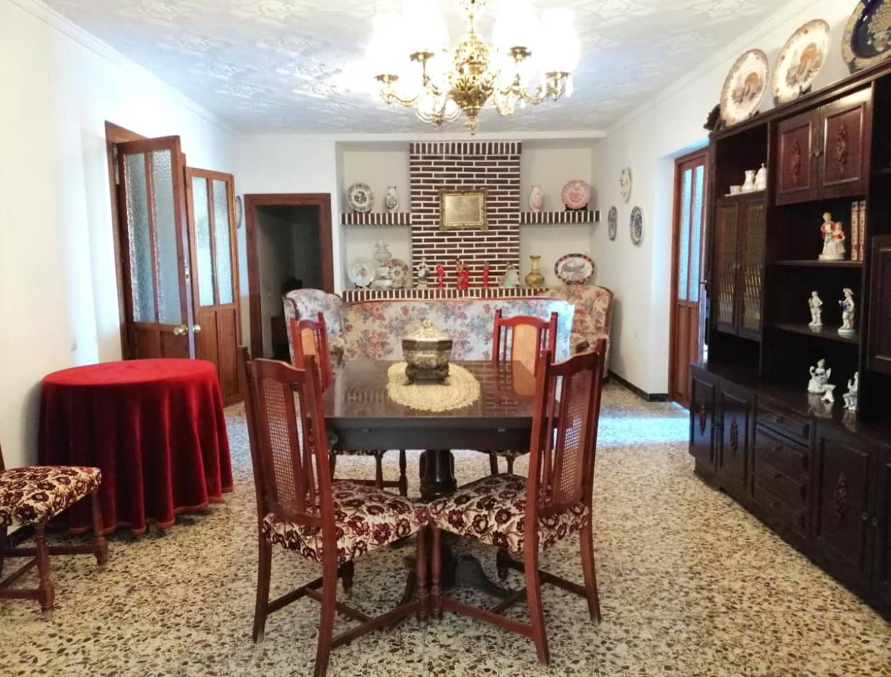 6 bedroom Villa for sale in Turre - € 160,000 (Ref: 8511071)