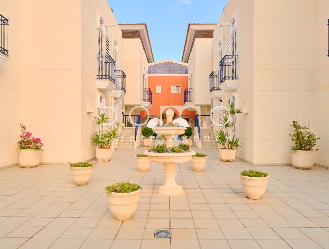 3 sypialnia Mieszkanie do wynajęcia w Mojacar z basenem garażem - 985 € (Ref: 8646994)