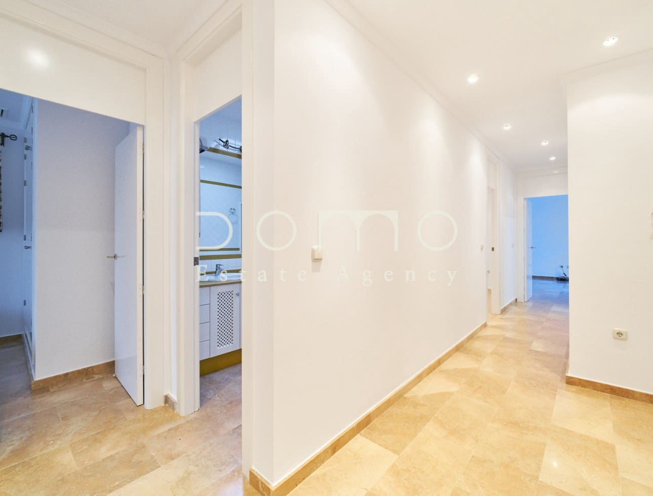 3 sypialnia Mieszkanie do wynajęcia w Mojacar z basenem garażem - 985 € (Ref: 8646994)