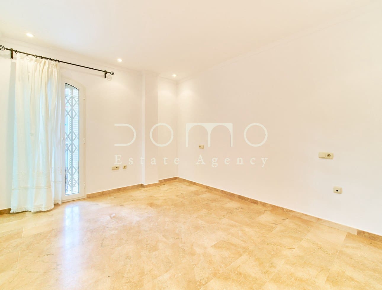 3 sypialnia Mieszkanie do wynajęcia w Mojacar z basenem garażem - 985 € (Ref: 8646994)