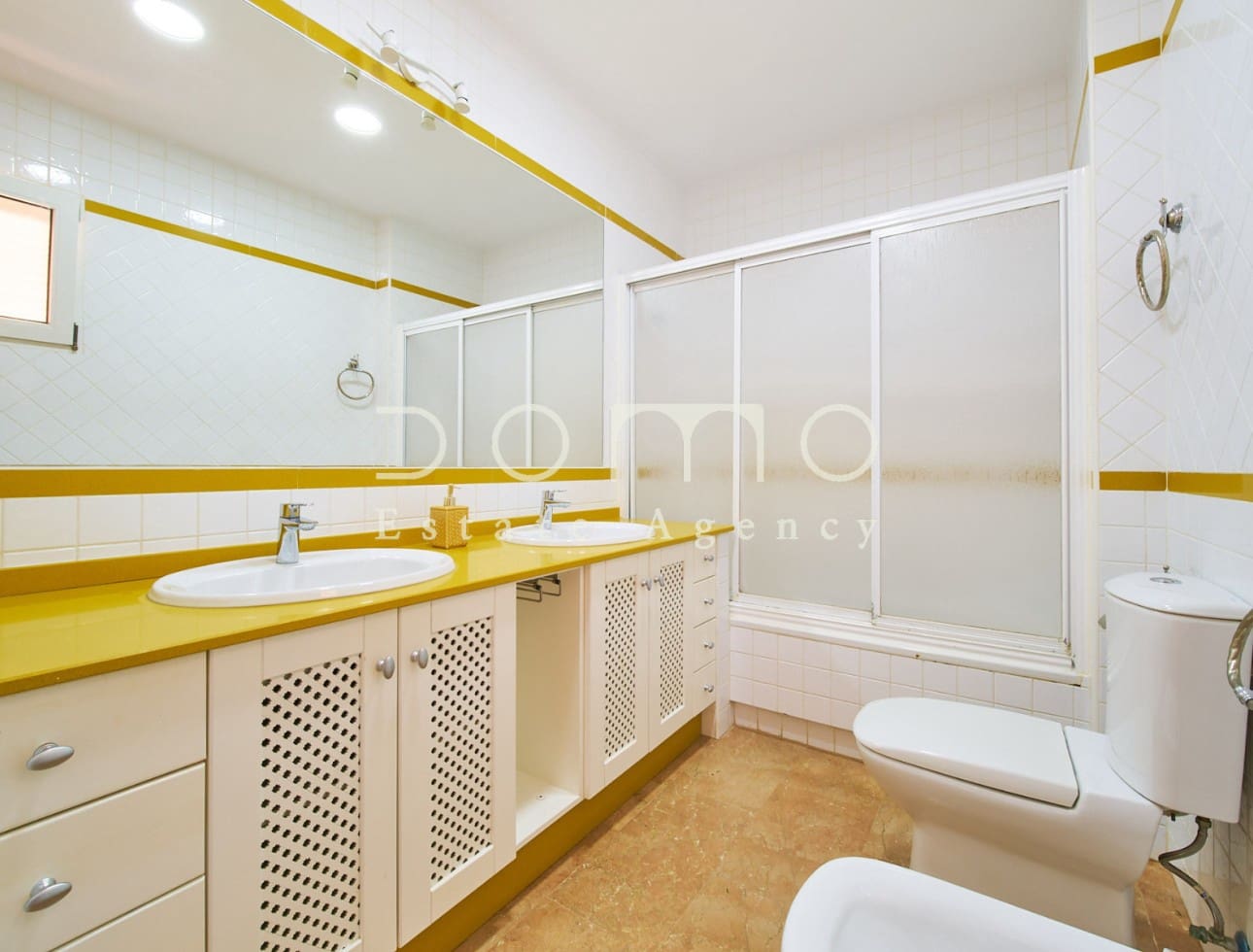 3 sypialnia Mieszkanie do wynajęcia w Mojacar z basenem garażem - 985 € (Ref: 8646994)