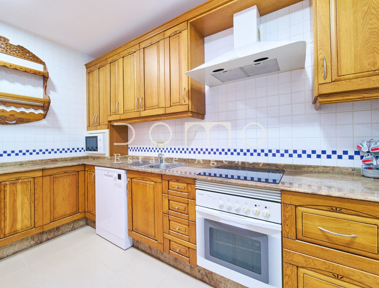 3 sypialnia Mieszkanie do wynajęcia w Mojacar z basenem garażem - 985 € (Ref: 8646994)
