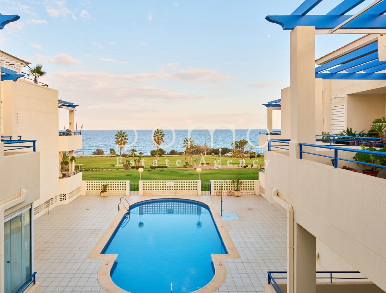 3 sypialnia Mieszkanie do wynajęcia w Mojacar z basenem garażem - 985 € (Ref: 8646994)
