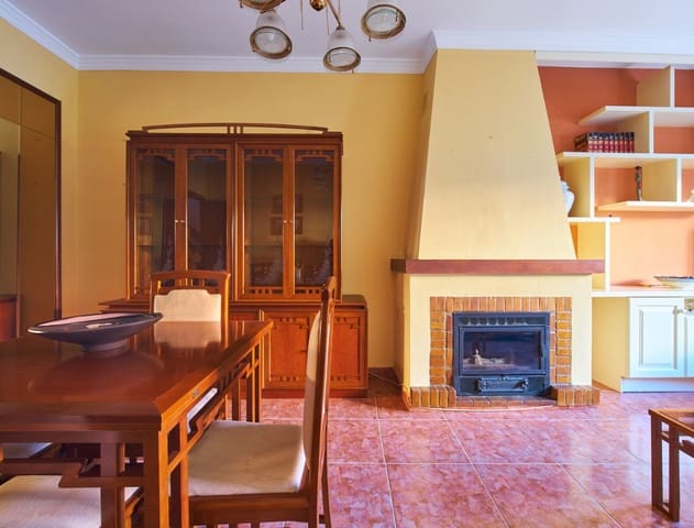 3 Zimmer Haus zu vermieten in Turre mit Garage - 750 € (Ref: 8977170)