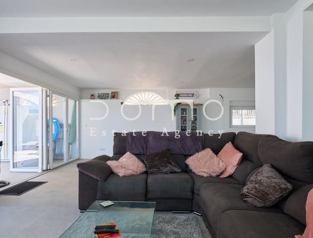 6 bedroom Townhouse for sale in Los Gallardos with pool - € 399,999 (Ref: 9146672)