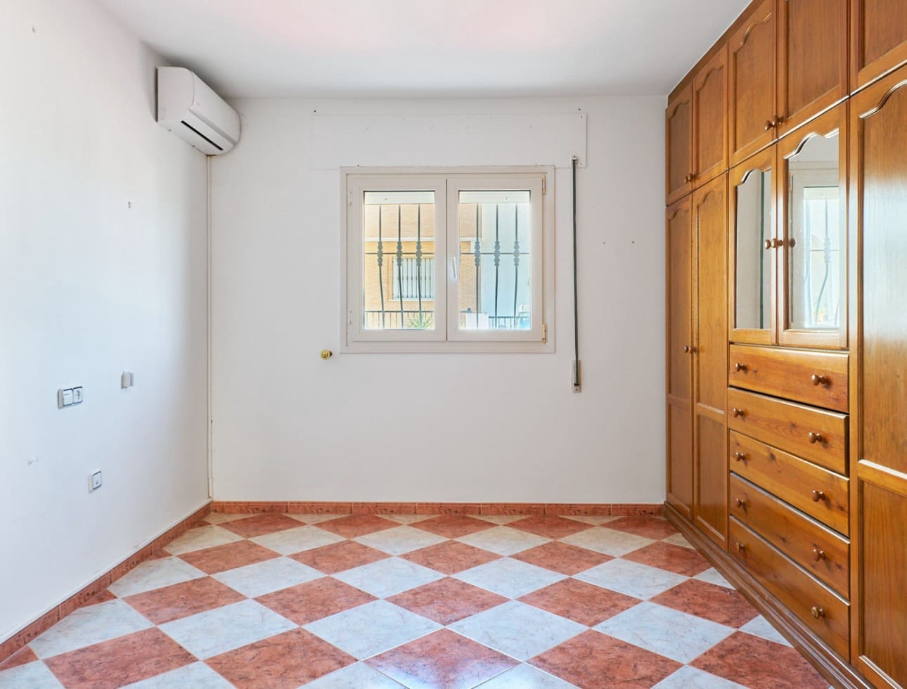 4 sypialnia Dom blizniak na sprzedaż w Turre z garażem - 240 000 € (Ref: 9234924)