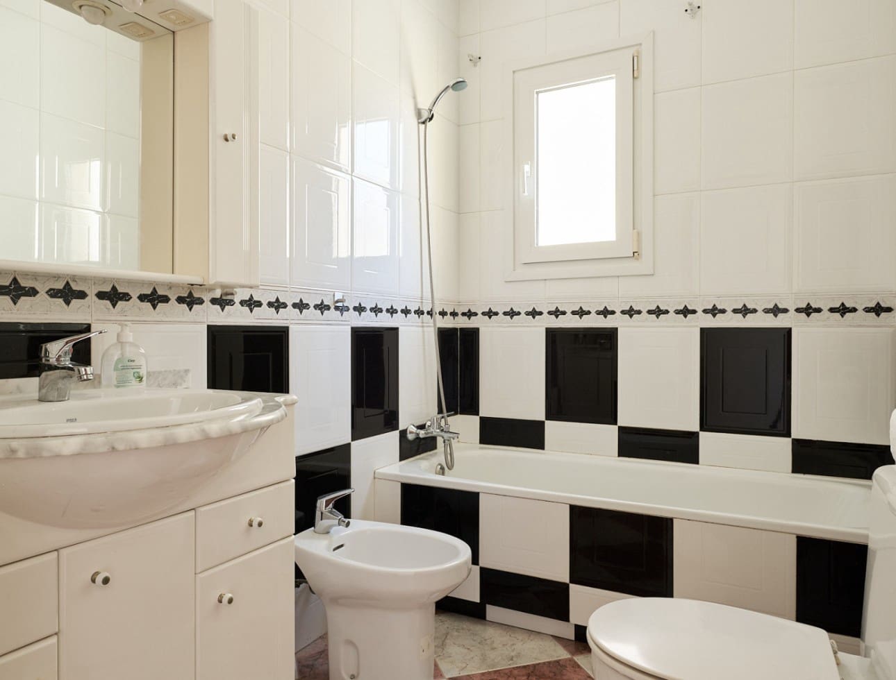 4 sypialnia Dom blizniak na sprzedaż w Turre z garażem - 240 000 € (Ref: 9234924)