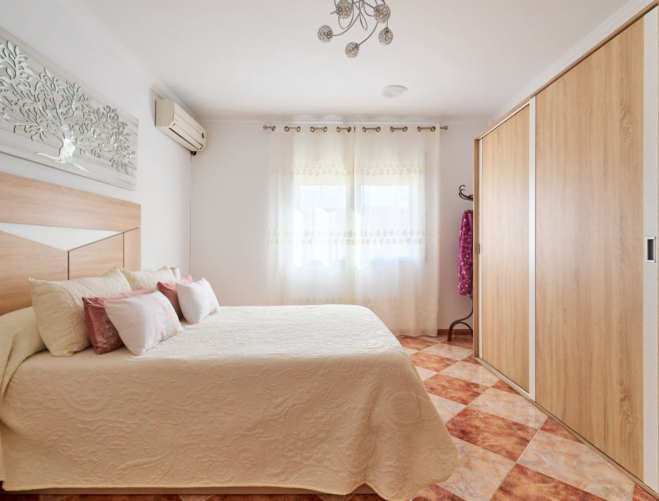 3 slaapkamer Halfvrijstaande villa te koop in Turre met garage - € 320.000 (Ref: 9382017)