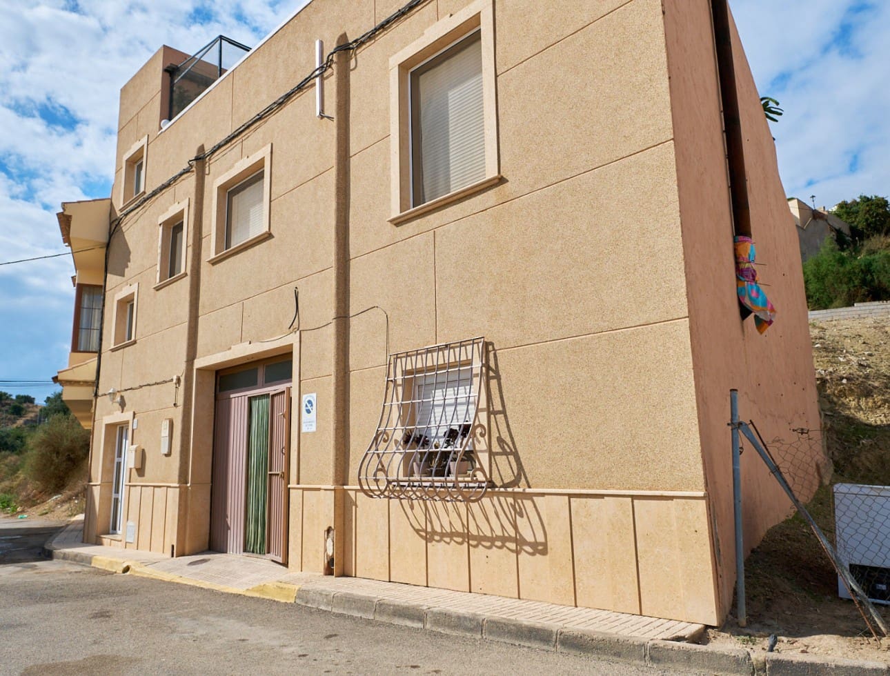 3 slaapkamer Halfvrijstaande villa te koop in Turre met garage - € 320.000 (Ref: 9382017)