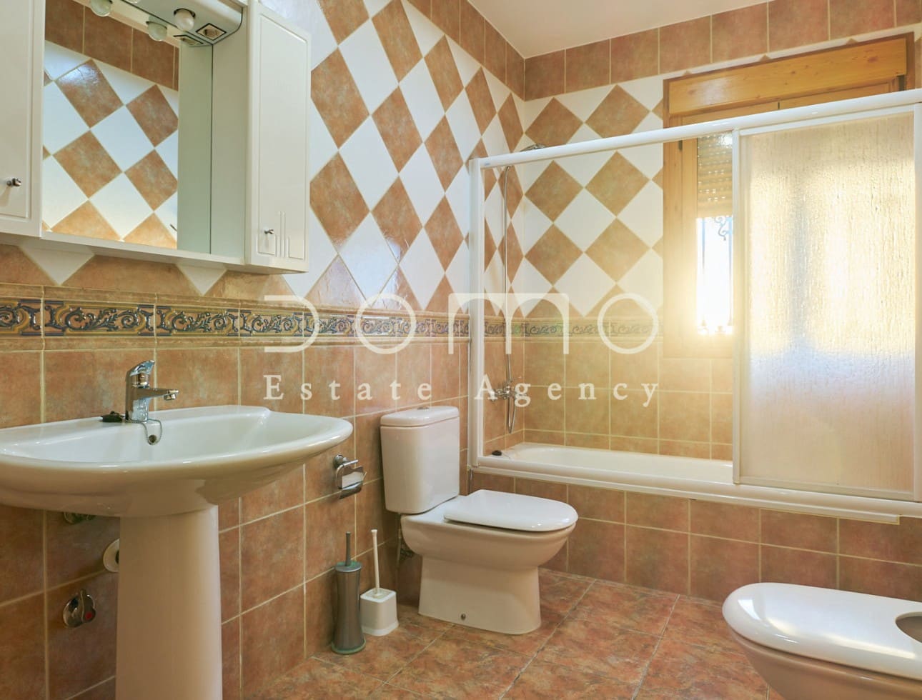 3 bedroom Villa for rent in Tijola with garage - € 1,000 (Ref: 9418977)