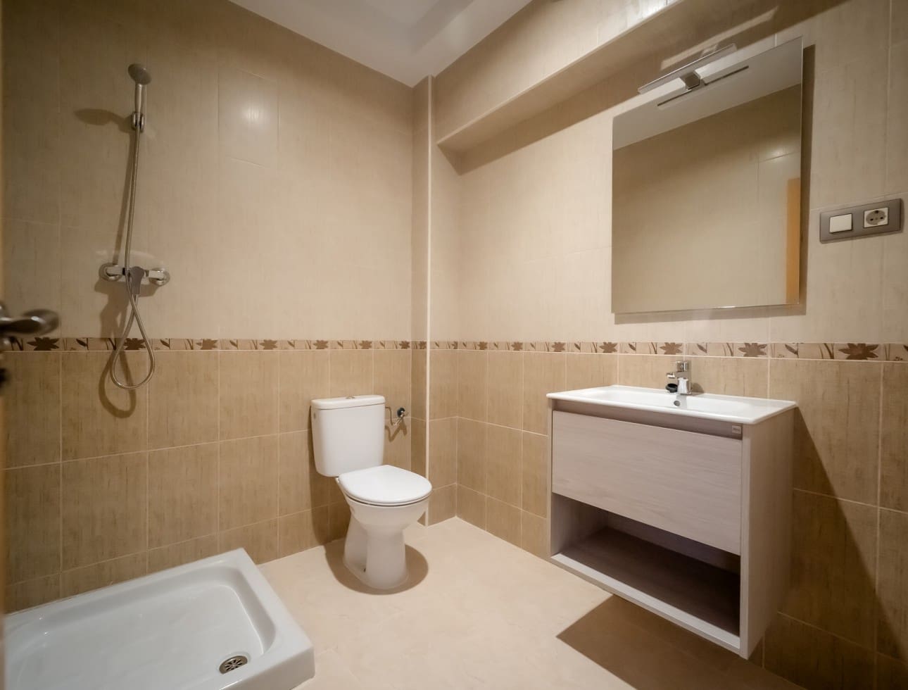 2 bedroom Apartment for sale in Cuevas del Almanzora with pool - € 118,900 (Ref: 9440595)