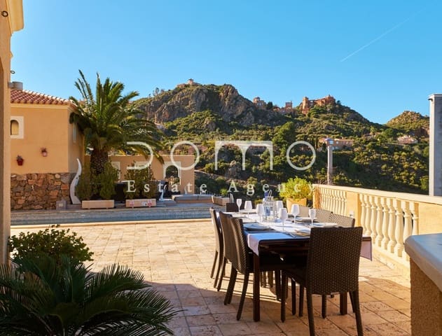 4 bedroom Villa for sale in Turre with pool garage - € 899,950 (Ref: 9511429)