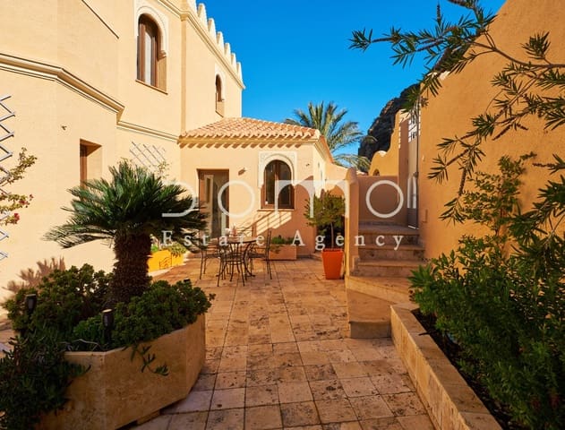4 bedroom Villa for sale in Turre with pool garage - € 899,950 (Ref: 9511429)