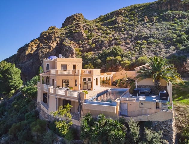 4 bedroom Villa for sale in Turre with pool garage - € 899,950 (Ref: 9511429)