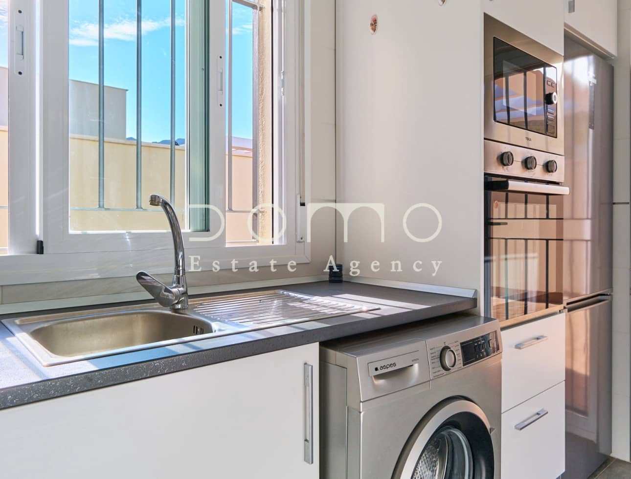 2 bedroom Semi-detached Villa for rent in Turre - € 800 (Ref: 9534767)