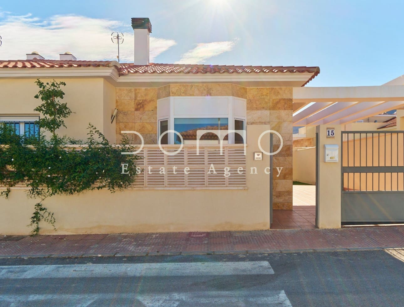 2 bedroom Semi-detached Villa for rent in Turre - € 800 (Ref: 9534767)