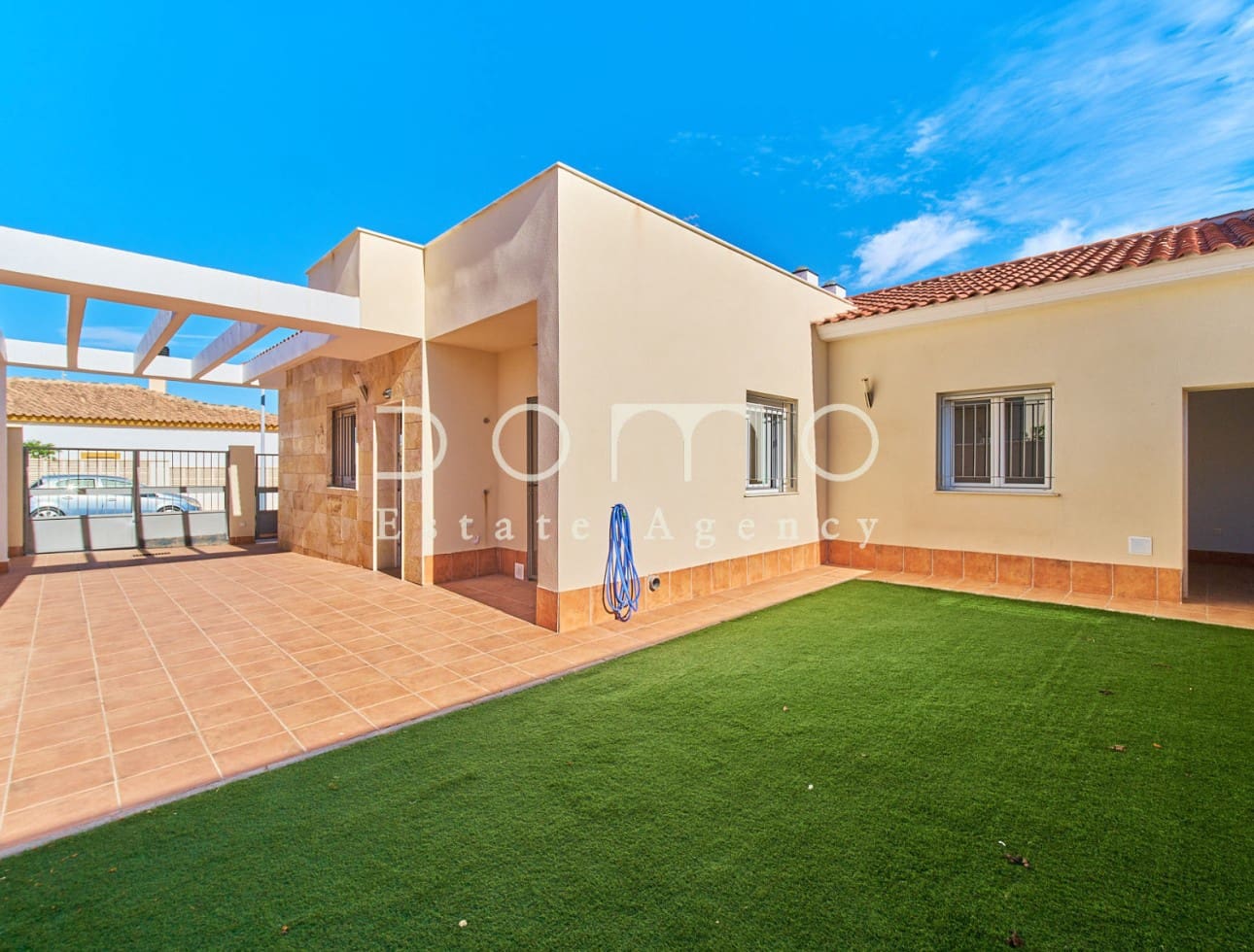 2 bedroom Semi-detached Villa for rent in Turre - € 800 (Ref: 9534767)