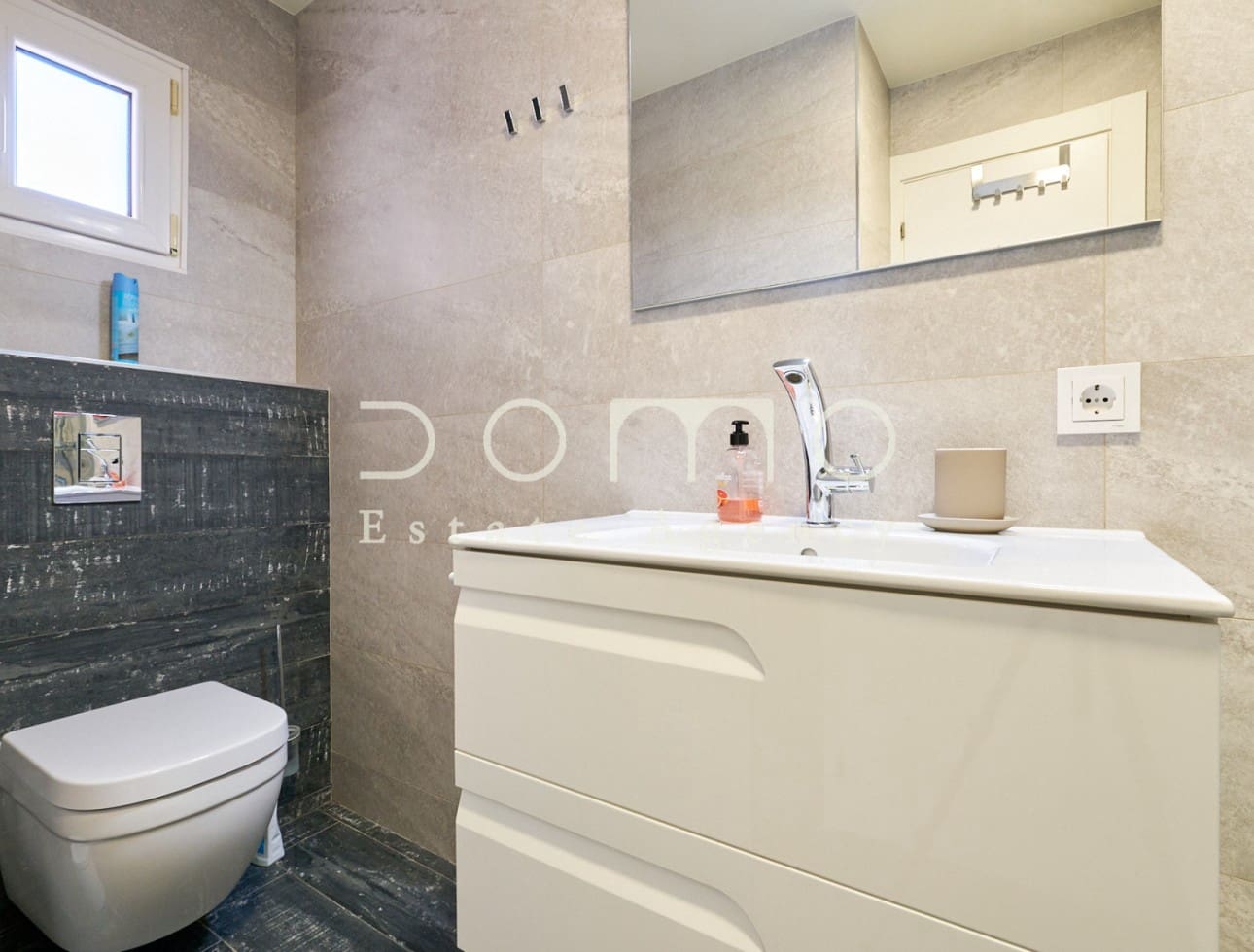 2 slaapkamer Strandappartement te huur in Garrucha - € 650 (Ref: 9565658)