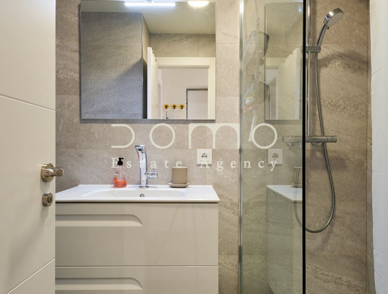 2 slaapkamer Strandappartement te huur in Garrucha - € 650 (Ref: 9565658)