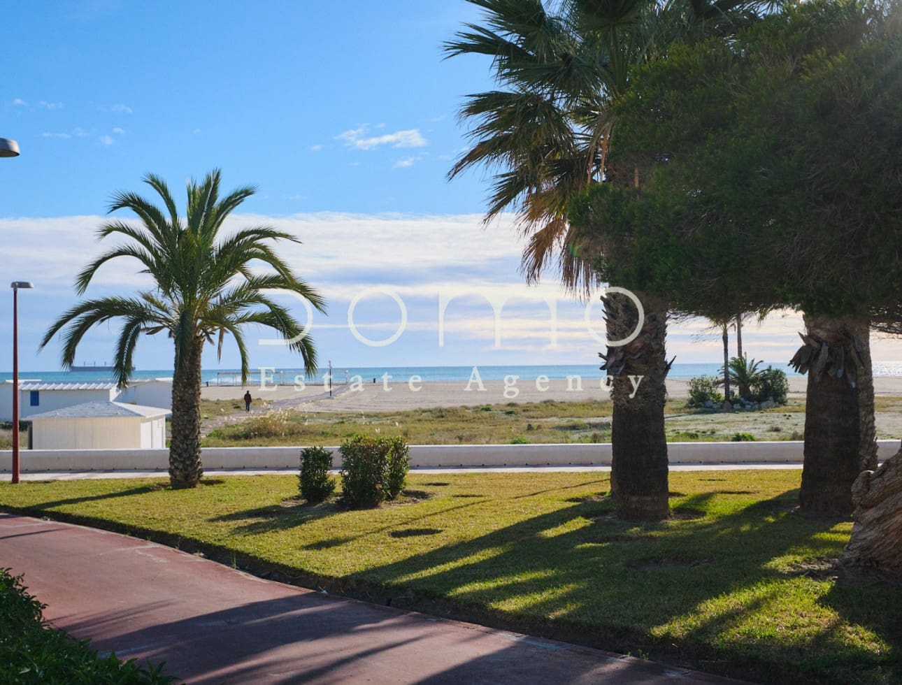 2 slaapkamer Strandappartement te huur in Garrucha - € 650 (Ref: 9565658)