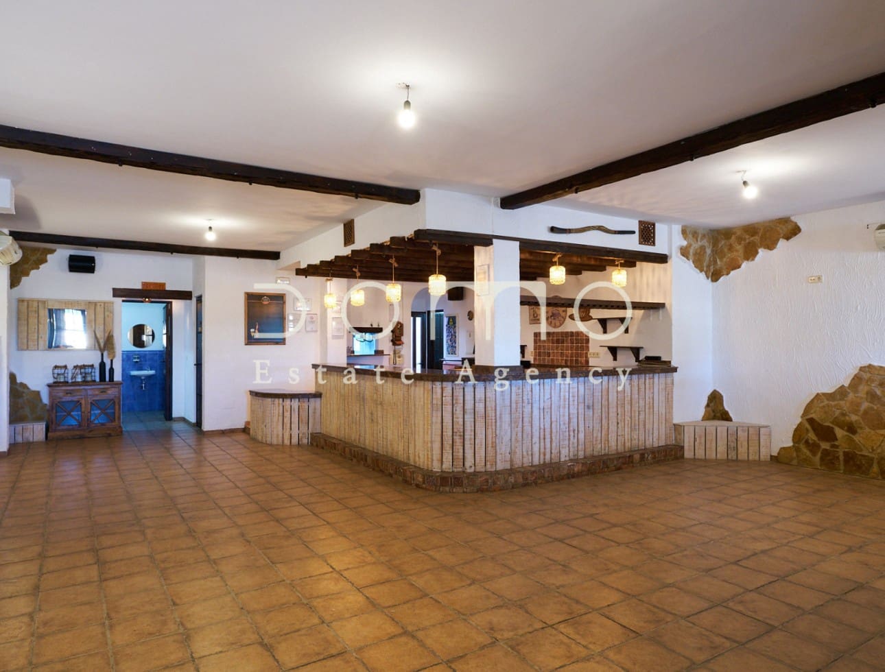 Kaupallinen vuokrattavana paikassa Turre - 875 € (Ref: 9572140)