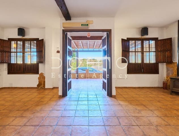 Kaupallinen vuokrattavana paikassa Turre - 875 € (Ref: 9572140)